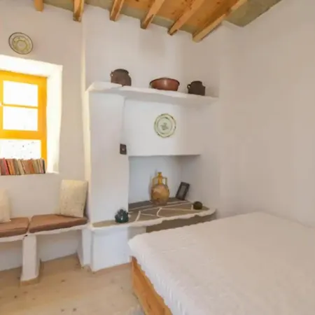 200 Year Old Idyllic Stone House * אפולוניה