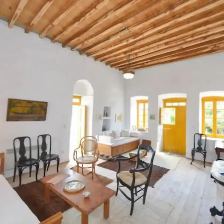 בית נופש 200 Year Old Idyllic Stone House