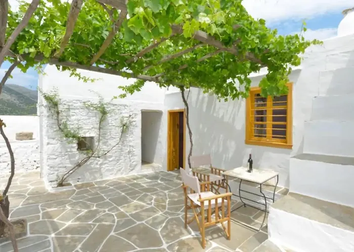 200 Year Old Idyllic Stone House Semesterbostad *