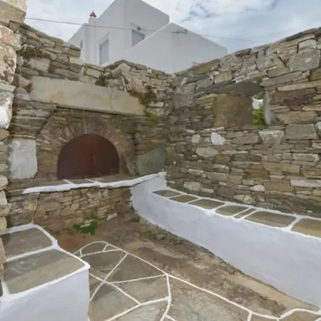 200 Year Old Idyllic Stone House * Apollonia
